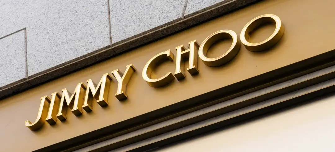 metal dimensional letter storefront sign